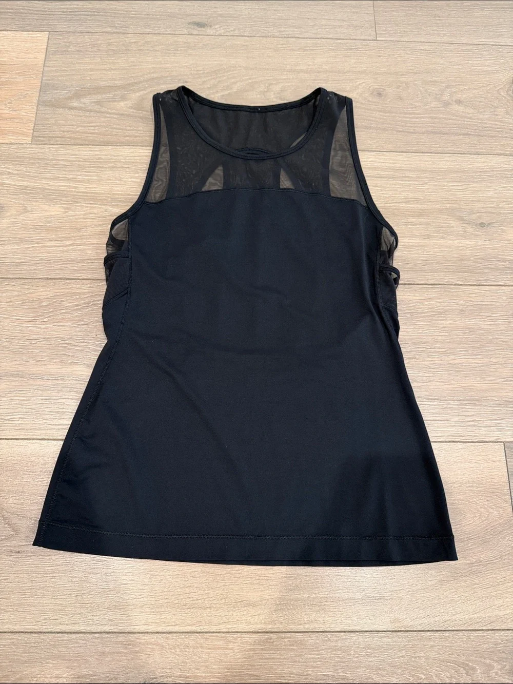 LULULEMON Black Home Stretch Tank Mesh Active Luxtreme Running Gym Top Size 4